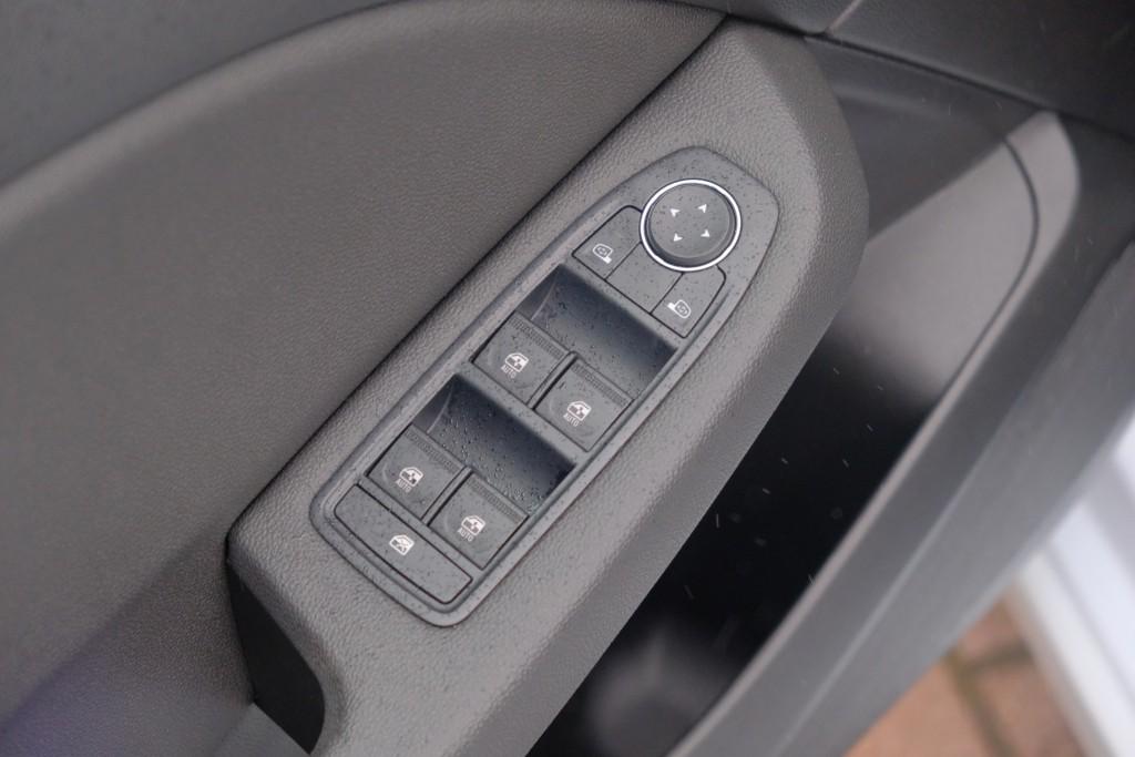 Renault Clio 1.0 TCe 90 Techno | Navi | App Connect | Climate | Cruise | Keyless | PDC  | 17" velgen afbeelding 22