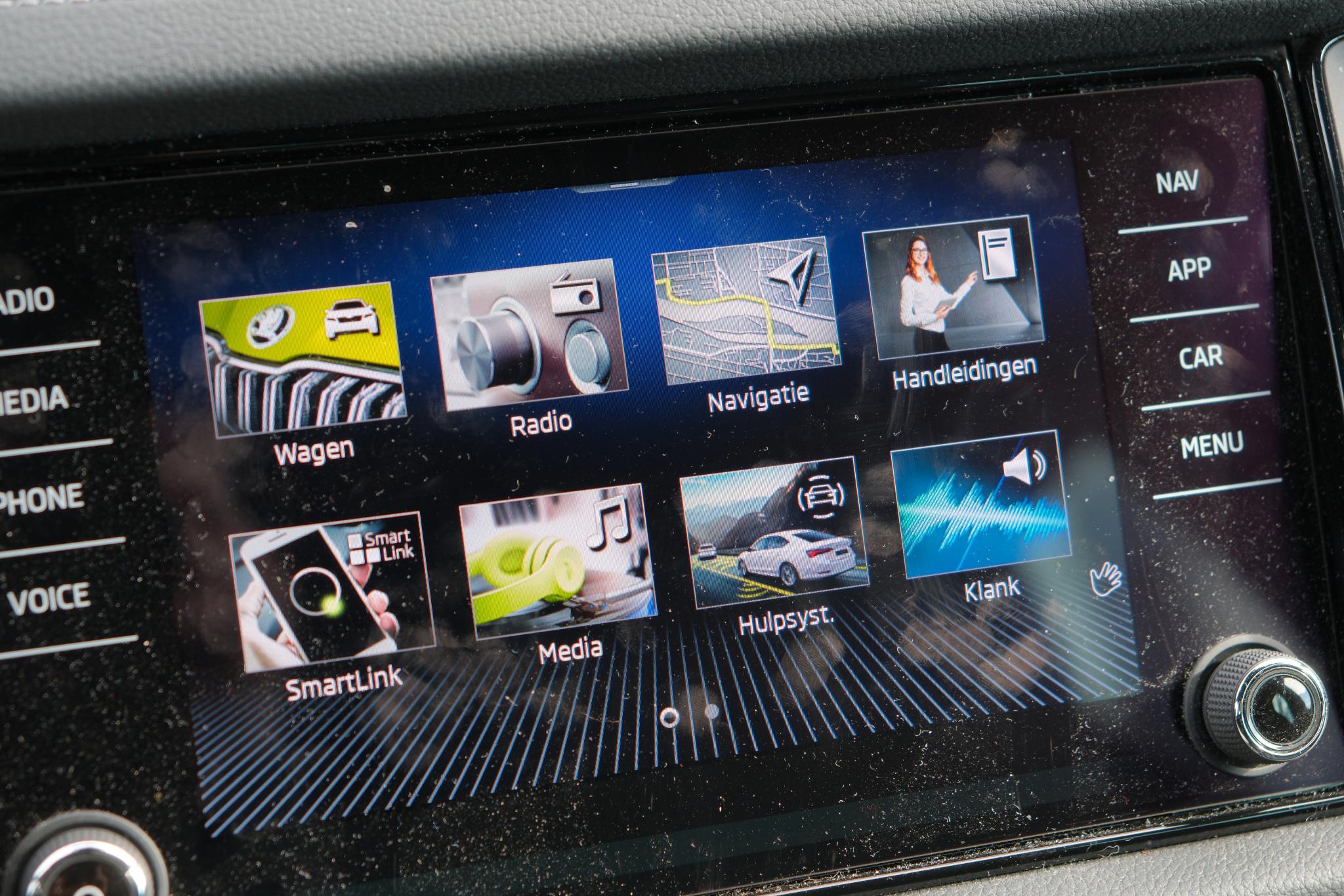 Skoda Kodiaq 1.5 TSi 150pk DSG Sportline Business 7p. | Navi | Climate | Adaptive Cruise | Matrix LED | Camera | 20" velgen | Winter Pakket afbeelding 19