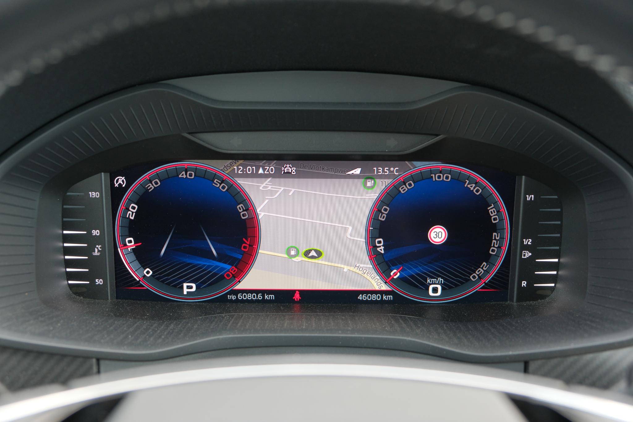 Skoda Kodiaq 1.5 TSi 150pk DSG Sportline Business 7p. | Navi | Climate | Adaptive Cruise | Matrix LED | Camera | 20" velgen | Winter Pakket afbeelding 24