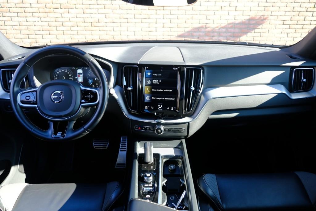 Volvo XC60 2.0 B5 250pk Aut. R-Design | Navi | App Connect | Adaptive Cruise | Camera | Stoelverwarming | Elektrische Achterklep afbeelding 7