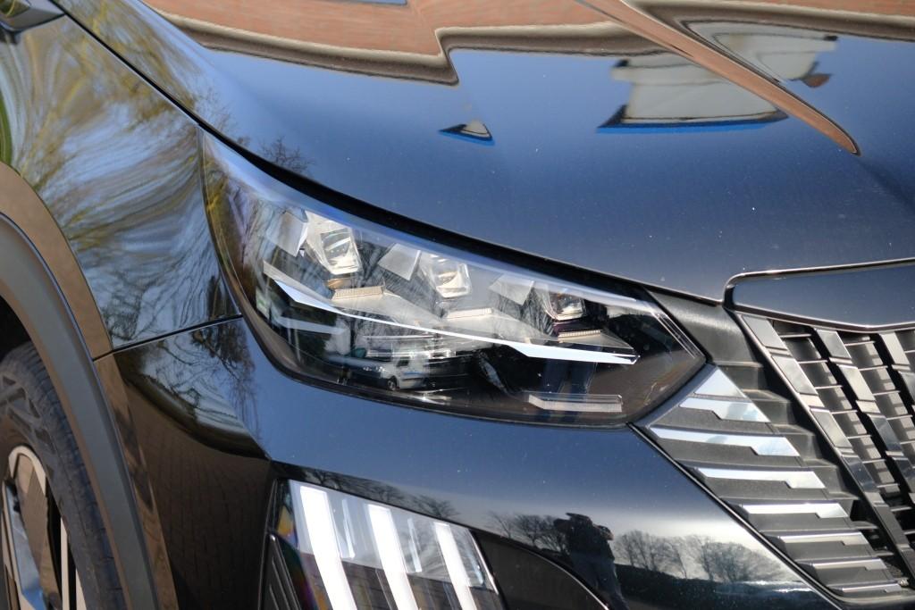 Peugeot e-2008 EV 50 kWh GT | App Connect | Adaptive Cruise | Keyless | Camera | Blind Spot afbeelding 2