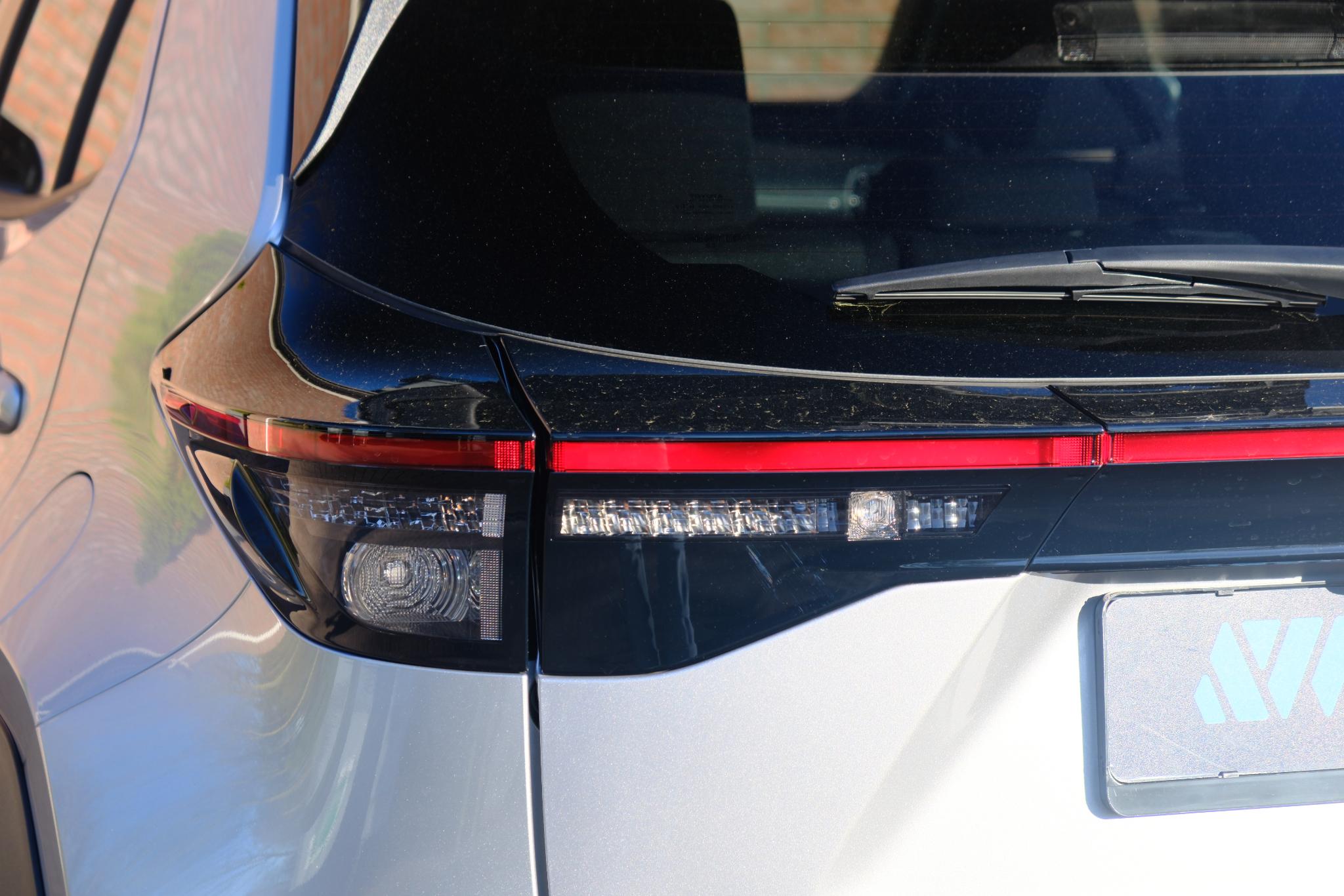 Toyota Yaris Cross 1.5 Hybrid 130pk CVT Dynamic | App Connect | Climate | Adaptive Cruise | Camera | PDC | Blind Spot | Winter Pakket afbeelding 31