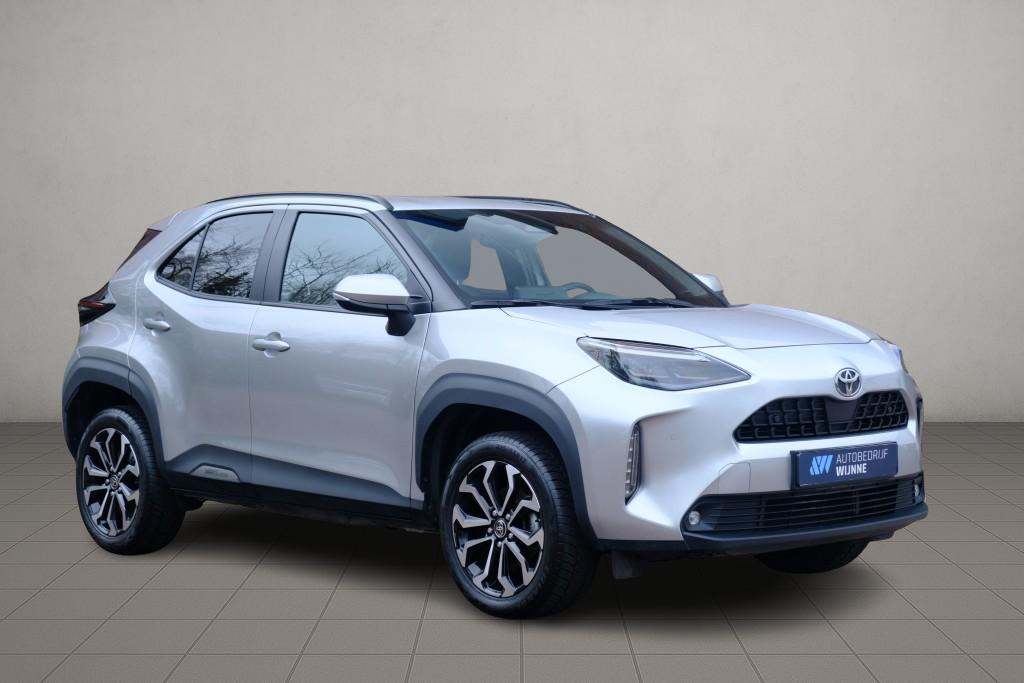 Toyota Yaris Cross 1.5 Hybrid 130pk CVT Dynamic | App Connect | Climate | Adaptive Cruise | Camera | PDC | Blind Spot | Winter Pakket afbeelding 1