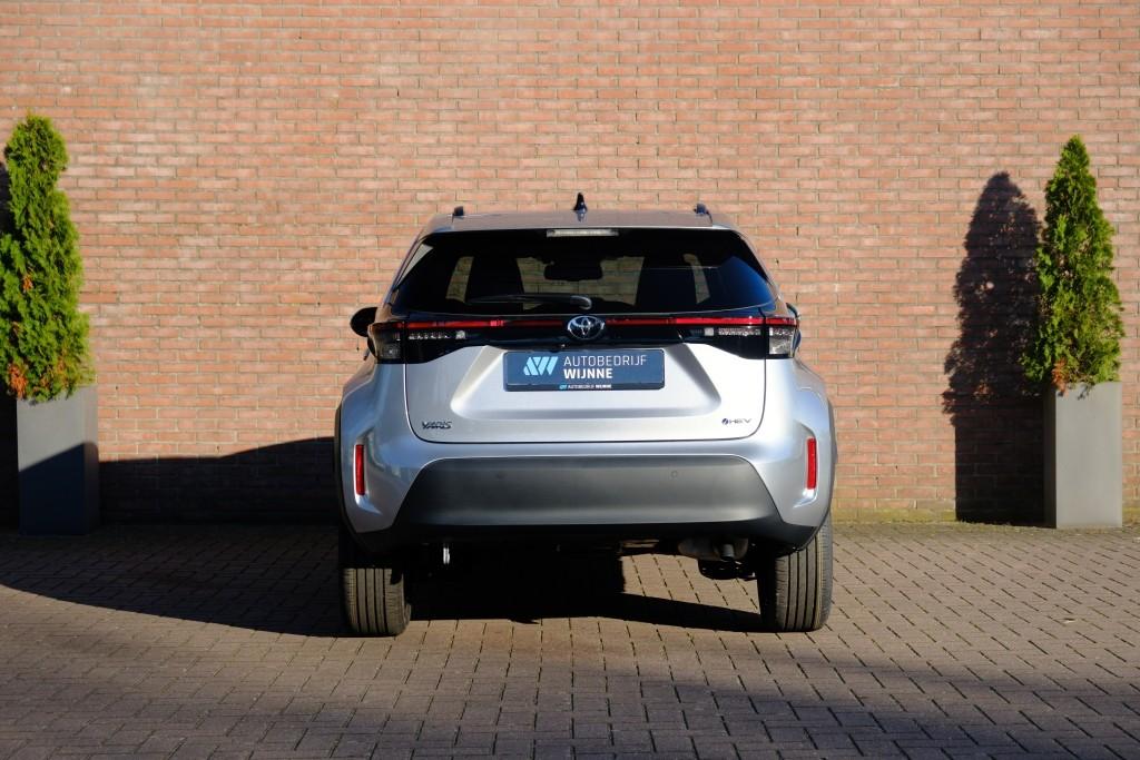 Toyota Yaris Cross 1.5 Hybrid 130pk CVT Dynamic | App Connect | Climate | Adaptive Cruise | Camera | PDC | Blind Spot | Winter Pakket afbeelding 32