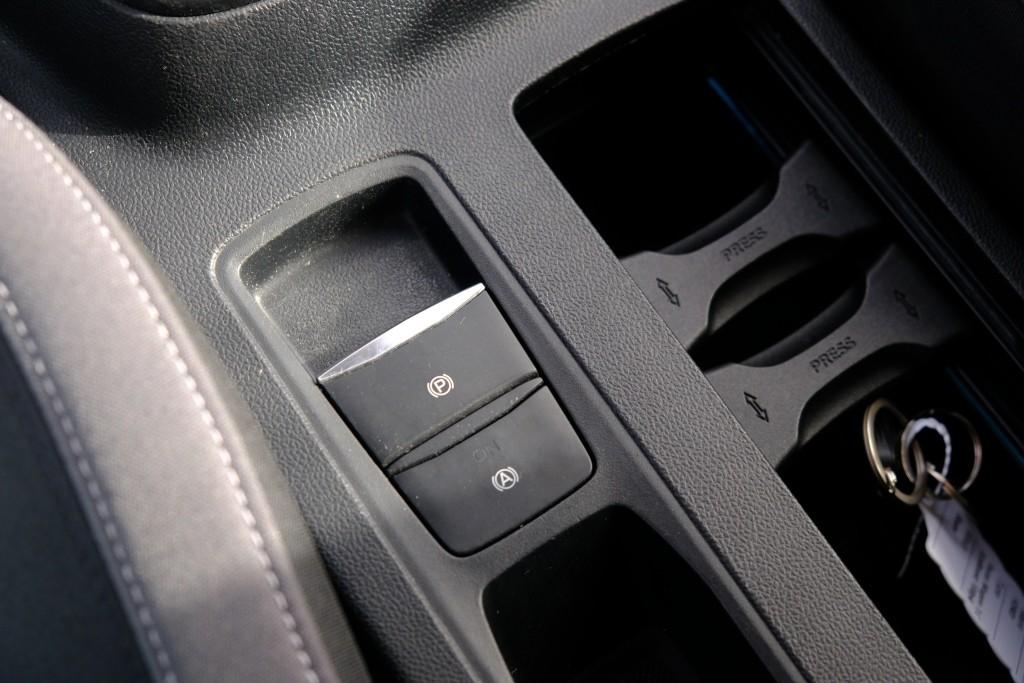 Ford Focus 1.0 EcoBoost 100pk Wagon Trend Edition Business | Navi | App Connect | Climate | Cruise | Keyless | PDC afbeelding 26