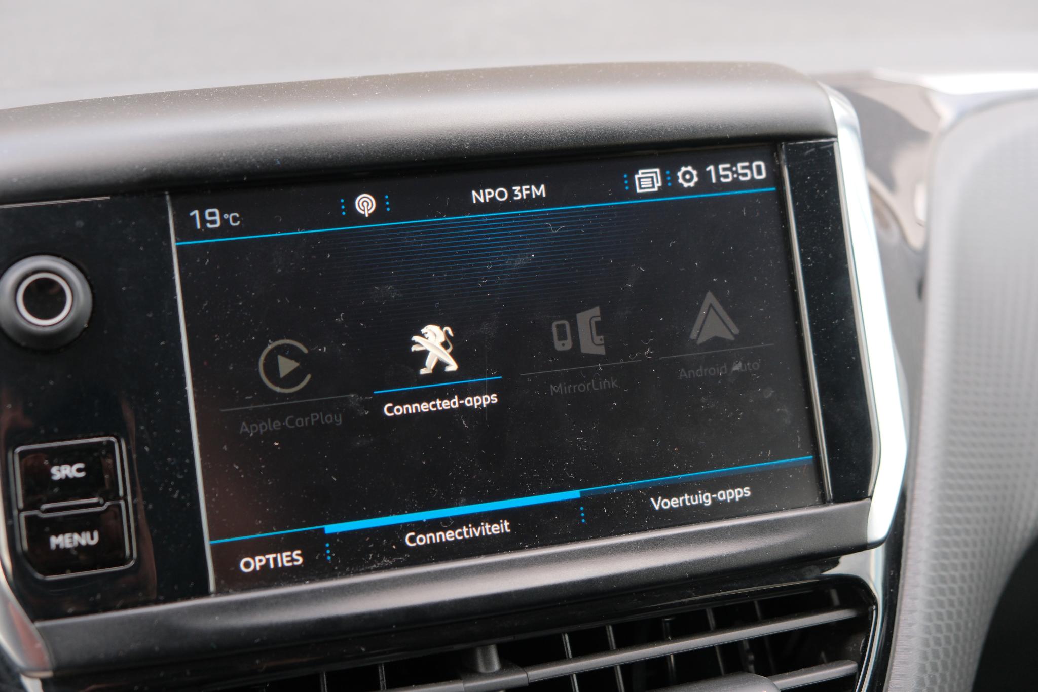 Peugeot 208 1.2 PureTech 110pk Signature | Navi | App Connect | Airco | Cruise | PDC | Trekhaak afbeelding 15