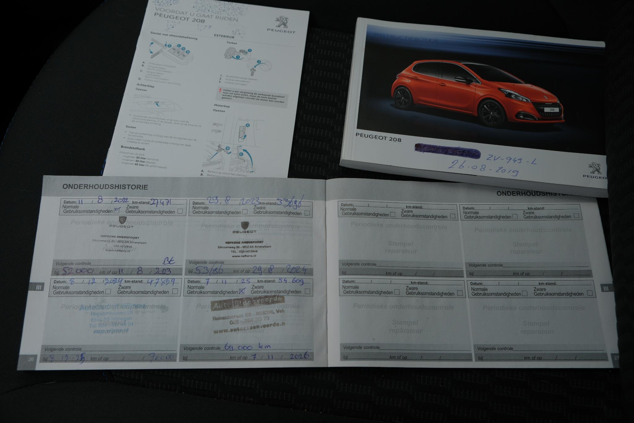 Peugeot 208 1.2 PureTech 110pk Signature | Navi | App Connect | Airco | Cruise | PDC | Trekhaak afbeelding 20