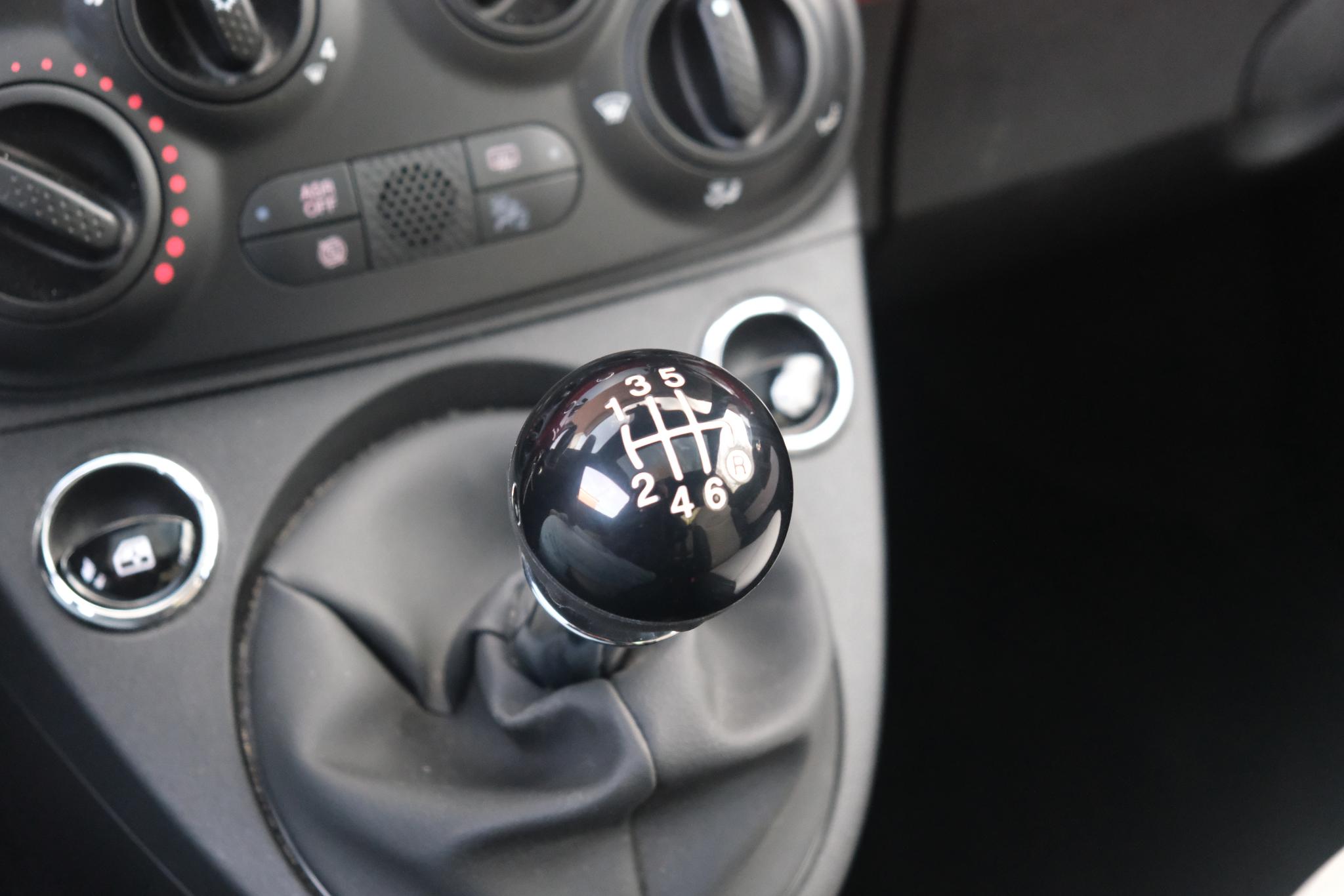 Fiat 500 1.0 Hybrid 70pk Dolcevita | App Connect | Airco | Cruise | Panoramadak | DAB afbeelding 23