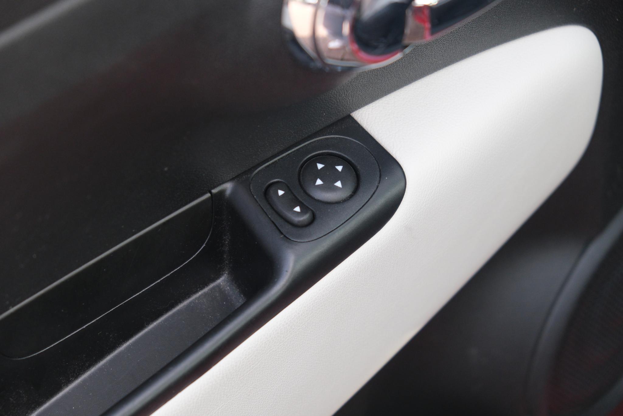 Fiat 500 1.0 Hybrid 70pk Dolcevita | App Connect | Airco | Cruise | Panoramadak | DAB afbeelding 25