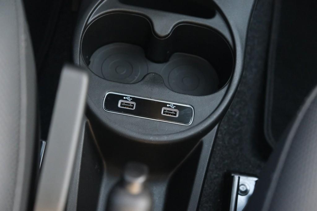 Fiat 500 1.0 Hybrid 70pk Dolcevita | App Connect | Airco | Cruise | Panoramadak | DAB afbeelding 23