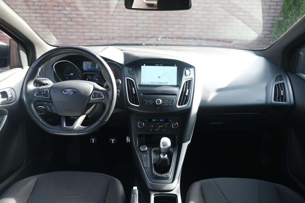 Ford Focus 1.0 EcoBoost 125pk 5-drs ST-Line | App-Connect | Navi | Cruise | Camera | Airco | PDC afbeelding 6