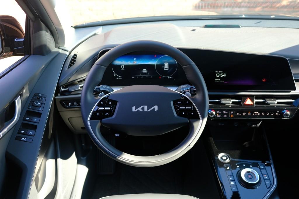 Kia Niro 1.6 GDi PHEV 171pk Aut. DynamicLine | Navi | App Connect | Adaptive Cruise | Keyless | Camera | Elektrische klep | Winter Pakket afbeelding 13