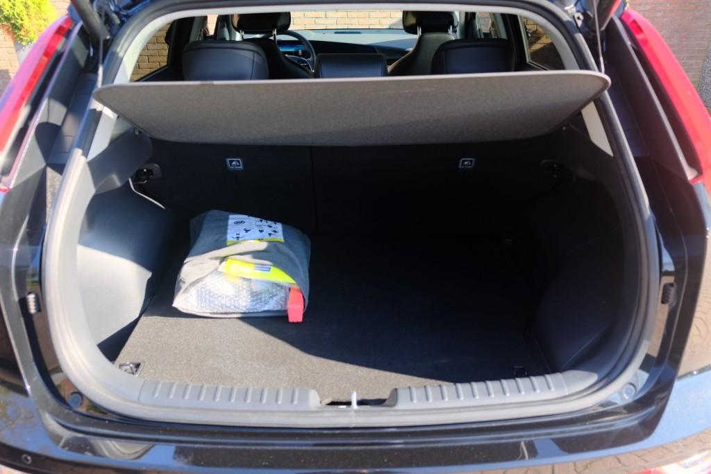 Kia Niro 1.6 GDi PHEV 171pk Aut. DynamicLine | Navi | App Connect | Adaptive Cruise | Keyless | Camera | Elektrische klep | Winter Pakket afbeelding 32