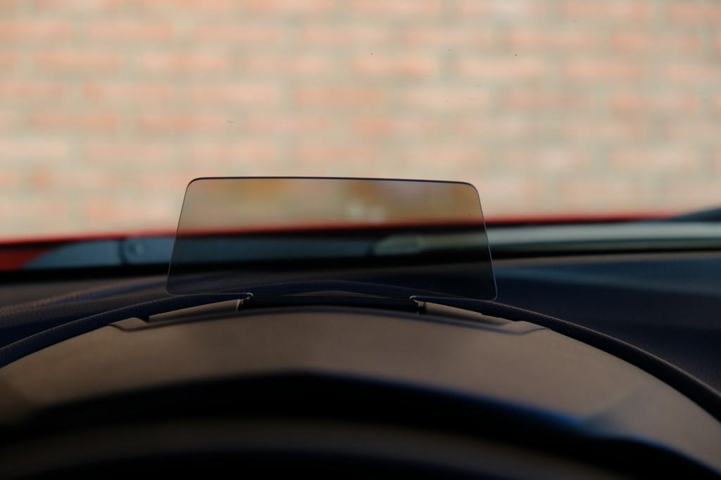 Mazda 3 2.0 SkyActiv-G 120pk SkyLease GT | Navi | Cruise | Camera | Winter-Pakket | Keyless | Leer | Head-Up Display afbeelding 12