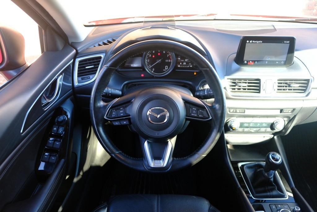 Mazda 3 2.0 SkyActiv-G 120pk SkyLease GT | Navi | Cruise | Camera | Winter-Pakket | Keyless | Leer | Head-Up Display afbeelding 15