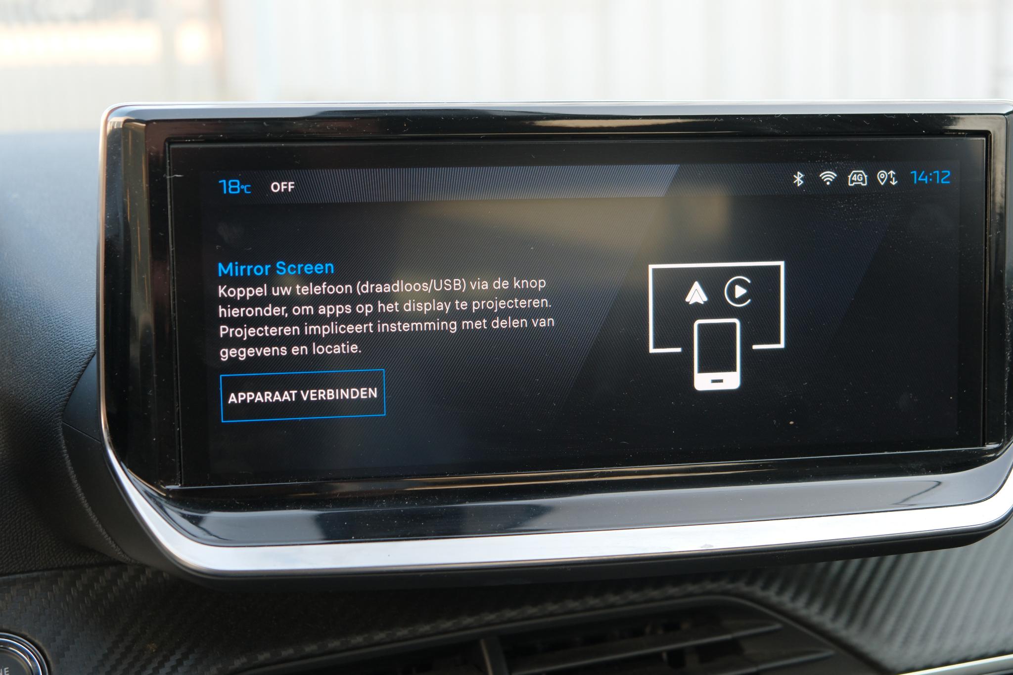 Peugeot e-2008 EV 50 kWh GT | App Connect | Adaptive Cruise | Keyless | Camera | Blind Spot afbeelding 19