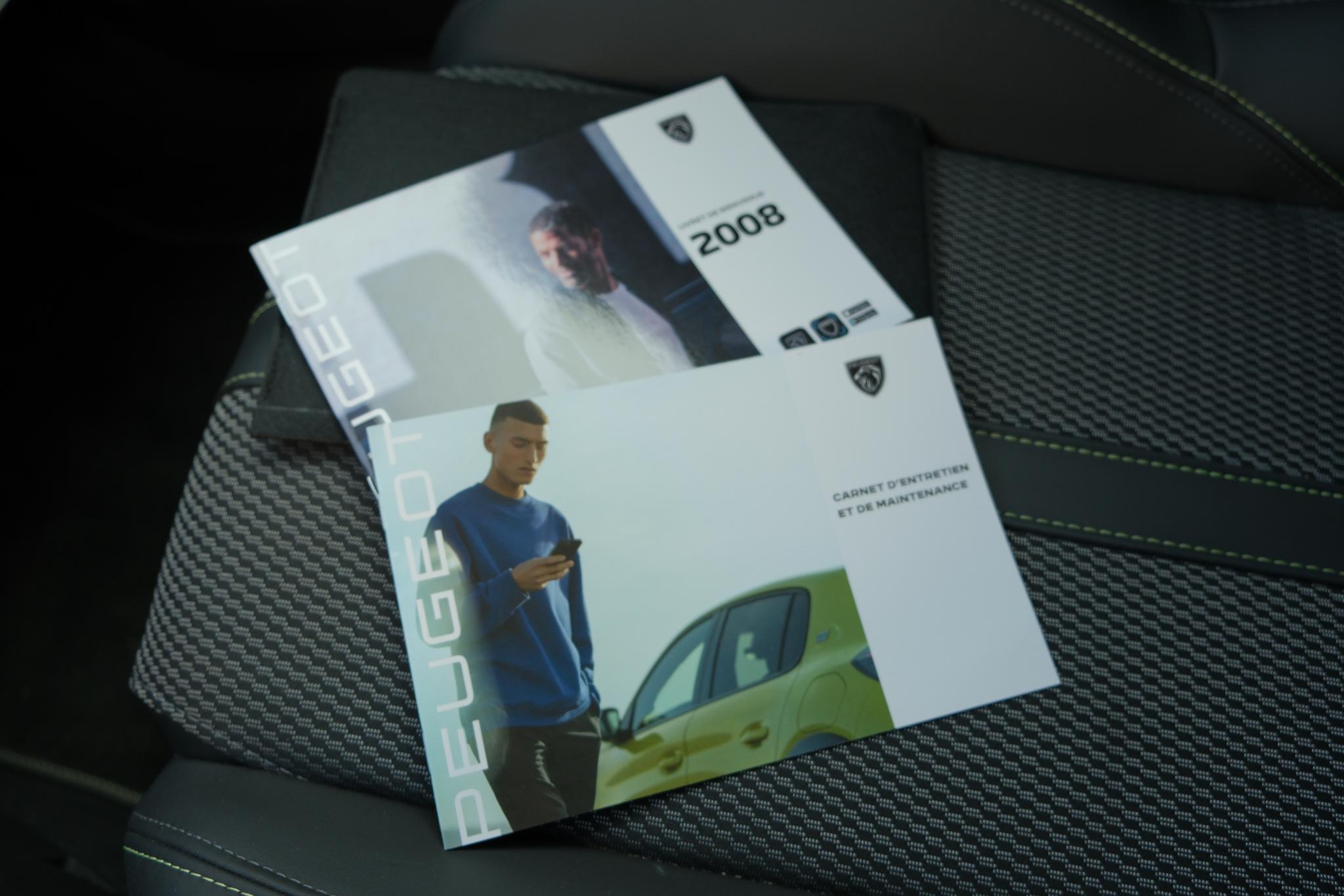 Peugeot e-2008 EV 50 kWh GT | App Connect | Adaptive Cruise | Keyless | Camera | Blind Spot afbeelding 20