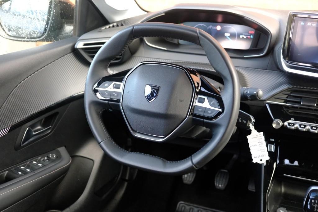 Peugeot 208 1.2 PureTech 100pk Allure | App Connect | Climate | Cruise | PDC afbeelding 10