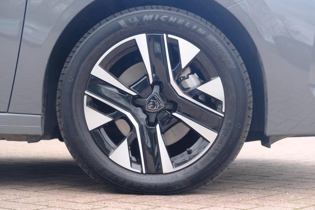 Peugeot 208 1.2 PureTech 100pk Allure | App Connect | Climate | Cruise | PDC afbeelding 25
