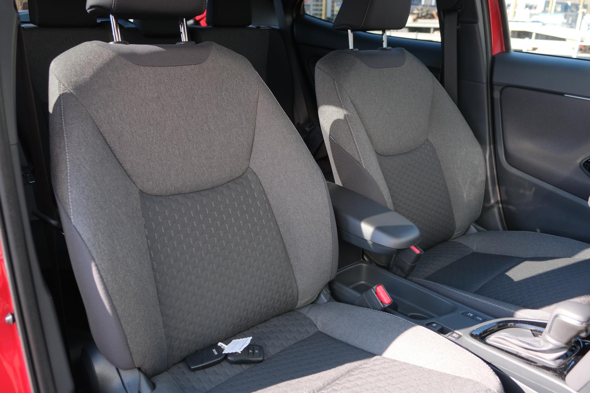 Toyota Yaris Cross 1.5 Hybrid 130pk CVT Dynamic | App Connect | Climate | Adaptive Cruise | Camera | PDC | Blind Spot | Winter Pakket afbeelding 9