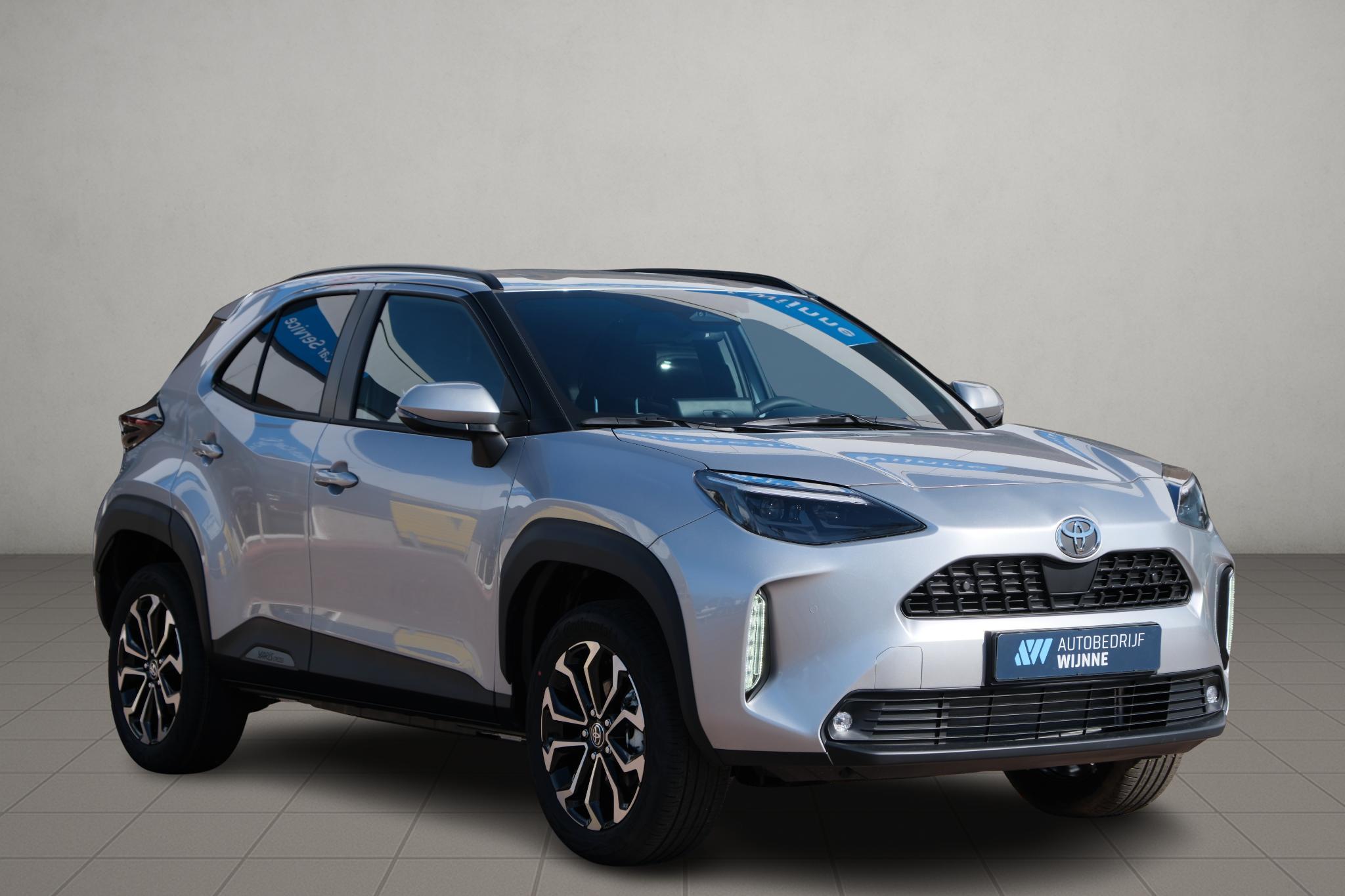 Toyota Yaris Cross 1.5 Hybrid 130pk CVT Dynamic | App Connect | Climate | Adaptive Cruise | Camera | PDC | Blind Spot | Winter Pakket afbeelding 1