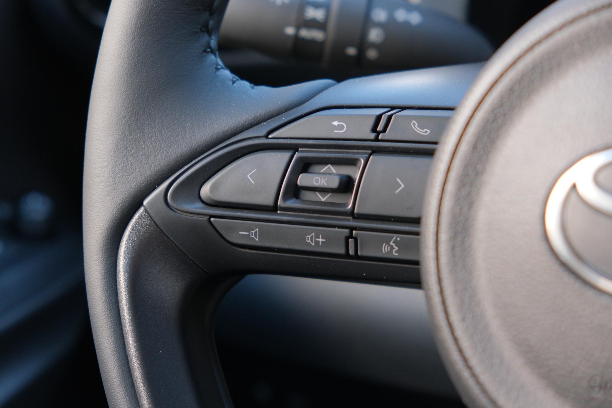 Toyota Yaris Cross 1.5 Hybrid 130pk CVT Dynamic | App Connect | Climate | Adaptive Cruise | Camera | PDC | Blind Spot | Winter Pakket afbeelding 16