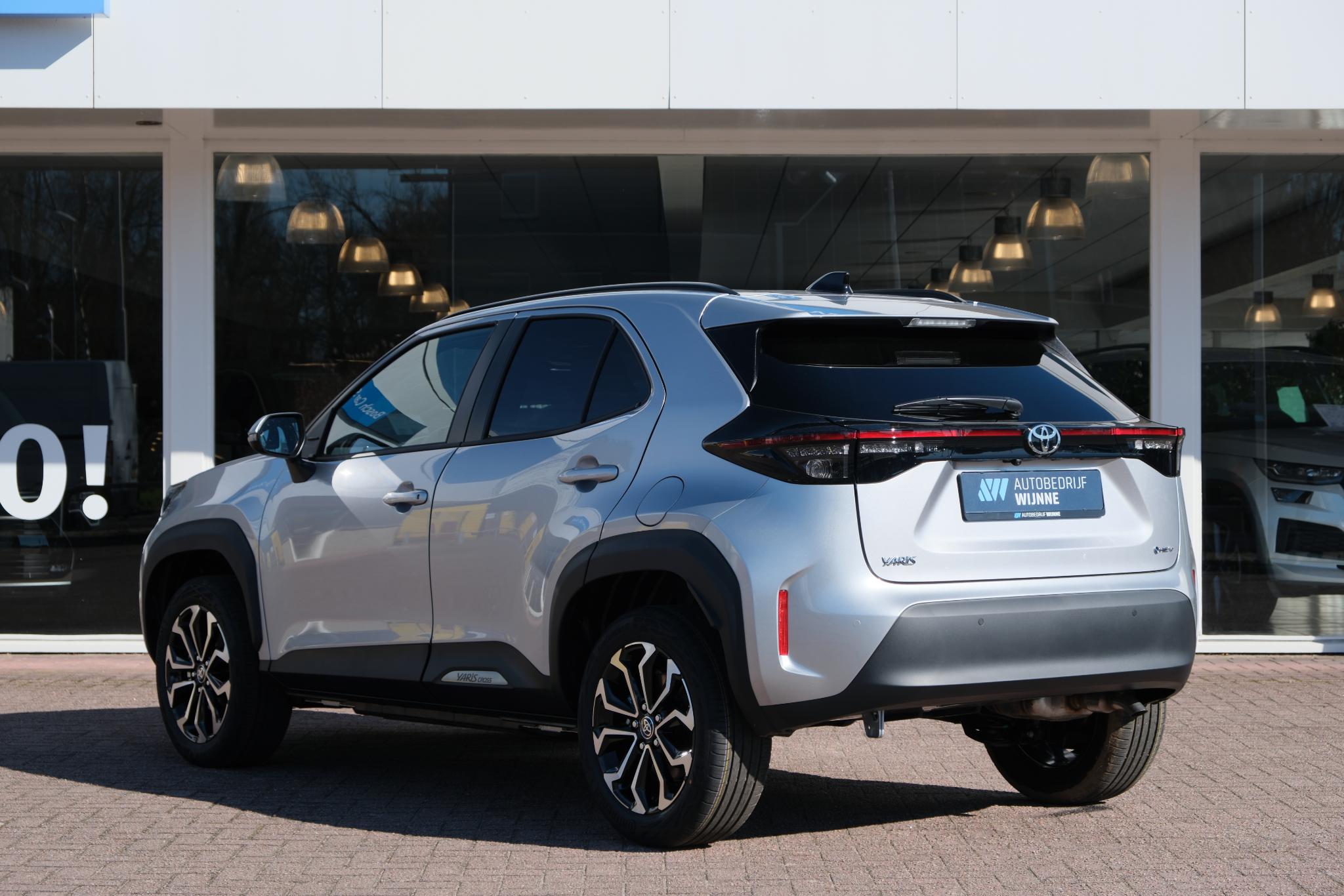 Toyota Yaris Cross 1.5 Hybrid 130pk CVT Dynamic | App Connect | Climate | Adaptive Cruise | Camera | PDC | Blind Spot | Winter Pakket afbeelding 22