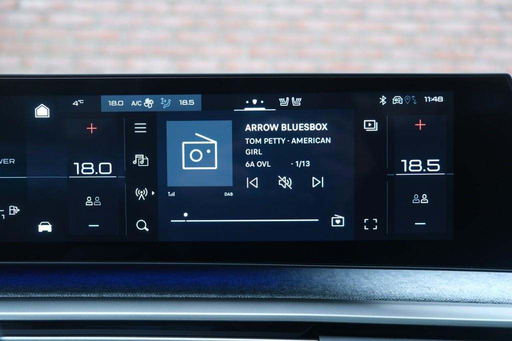 Peugeot 3008 1.2 Hybrid 145pk e-DCS6 GT | Navi | App Connect | Panoramadak | Focal Audio | Alcantara | Camera | Elektrische Achterklep | Winter Pakket afbeelding 18