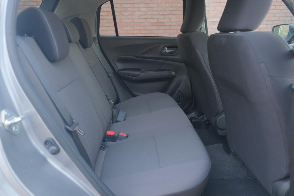 Suzuki Swift 1.2 82pk Style Smart Hybrid | Navi | App Connect | Climate | Adaptive Cruise | Camera | Keyless | Stoelverwarming afbeelding 3