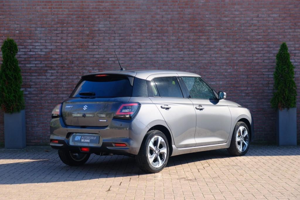 Suzuki Swift 1.2 82pk Style Smart Hybrid | Navi | App Connect | Climate | Adaptive Cruise | Camera | Keyless | Stoelverwarming afbeelding 27