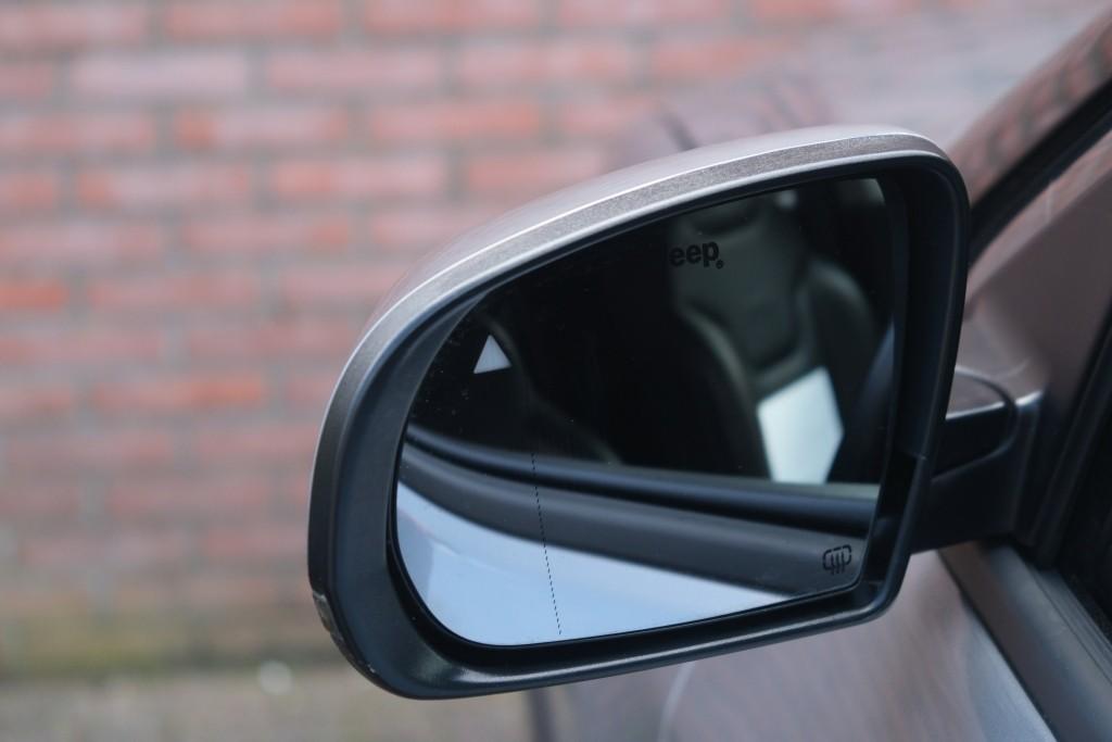 Jeep Compass 1.4 MultiAir 170pk 4x4 Aut. Limited | Navi | App Connect | Winter Pack | Leather Pack | Keyless | Beats Audio | Camera afbeelding 32