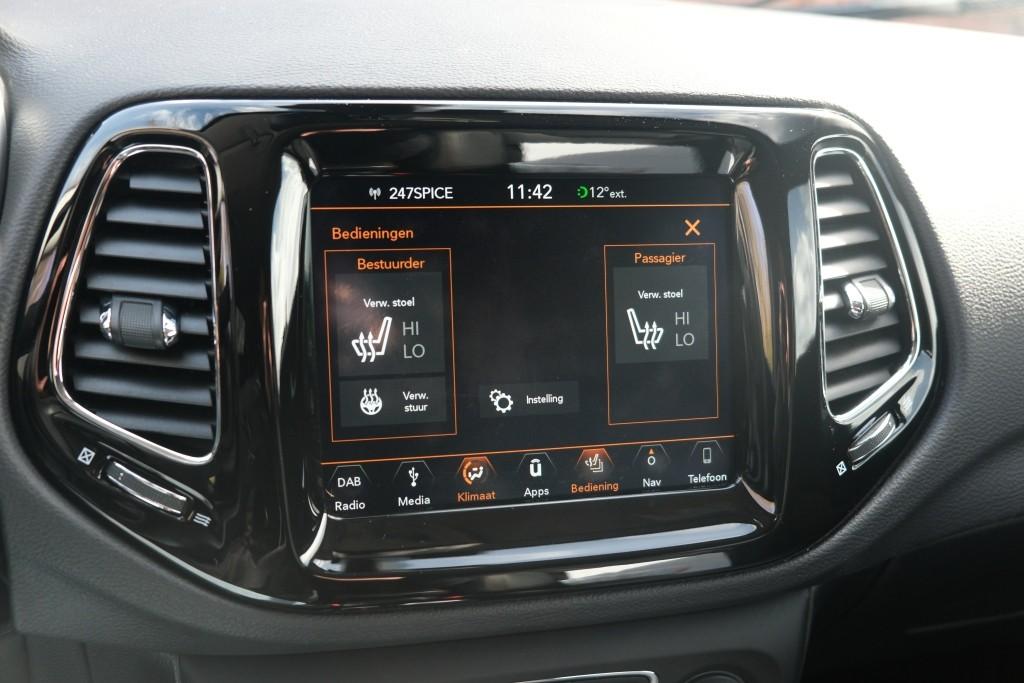 Jeep Compass 1.4 MultiAir 170pk 4x4 Aut. Limited | Navi | App Connect | Winter Pack | Leather Pack | Keyless | Beats Audio | Camera afbeelding 19