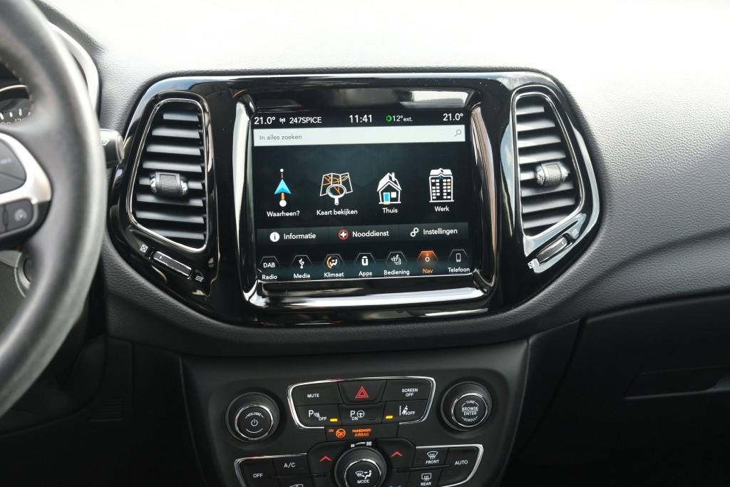 Jeep Compass 1.4 MultiAir 170pk 4x4 Aut. Limited | Navi | App Connect | Winter Pack | Leather Pack | Keyless | Beats Audio | Camera afbeelding 15