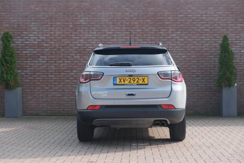 Jeep Compass 1.4 MultiAir 170pk 4x4 Aut. Limited | Navi | App Connect | Winter Pack | Leather Pack | Keyless | Beats Audio | Camera afbeelding 37
