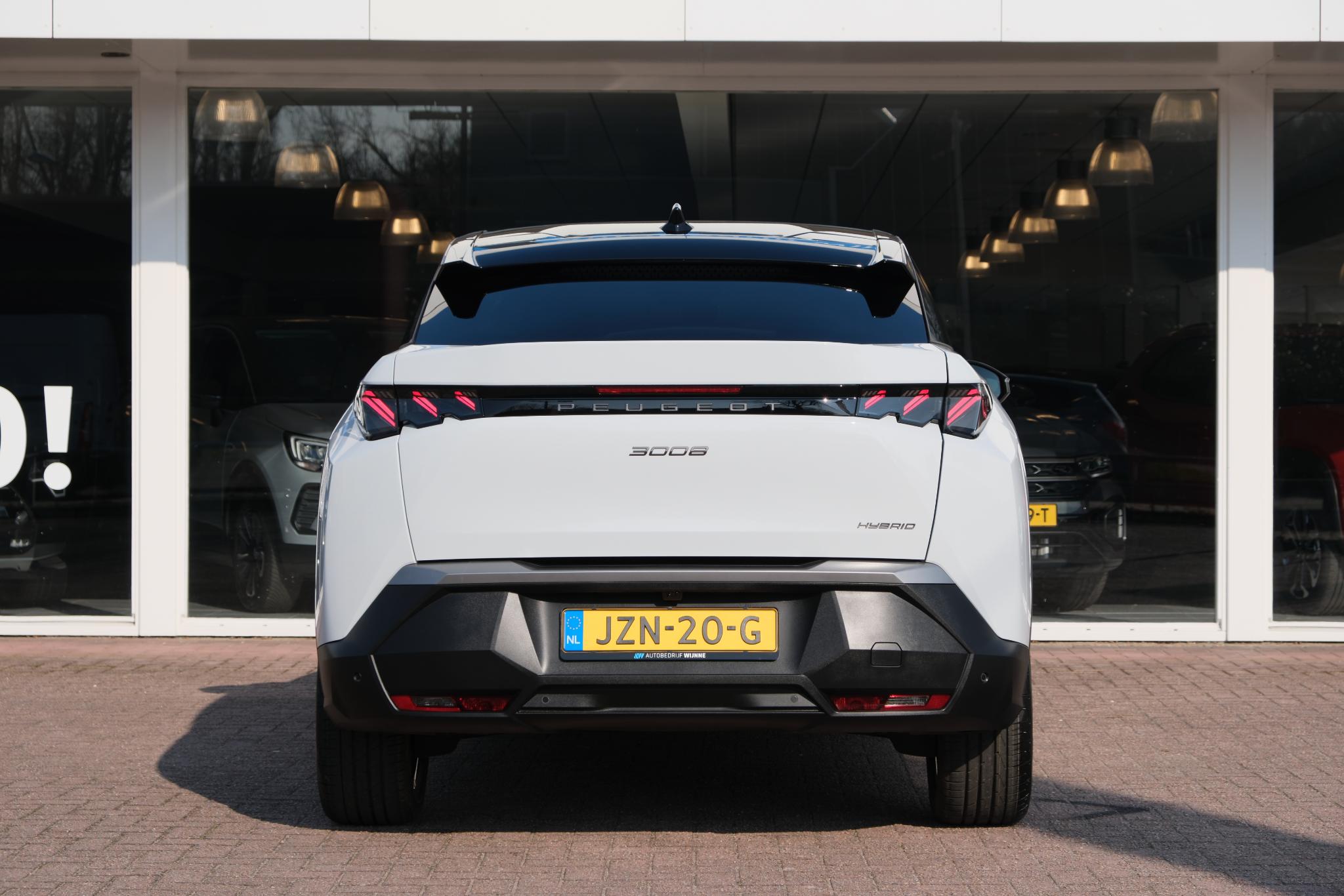 Peugeot 3008 1.2 Hybrid 145pk e-DCS6 GT | Navi | App Connect | Adaptive Cruise | Camera | Panoramadak | FOCAL® Audio | Elektrische Achterklep | Winter Pakket afbeelding 5