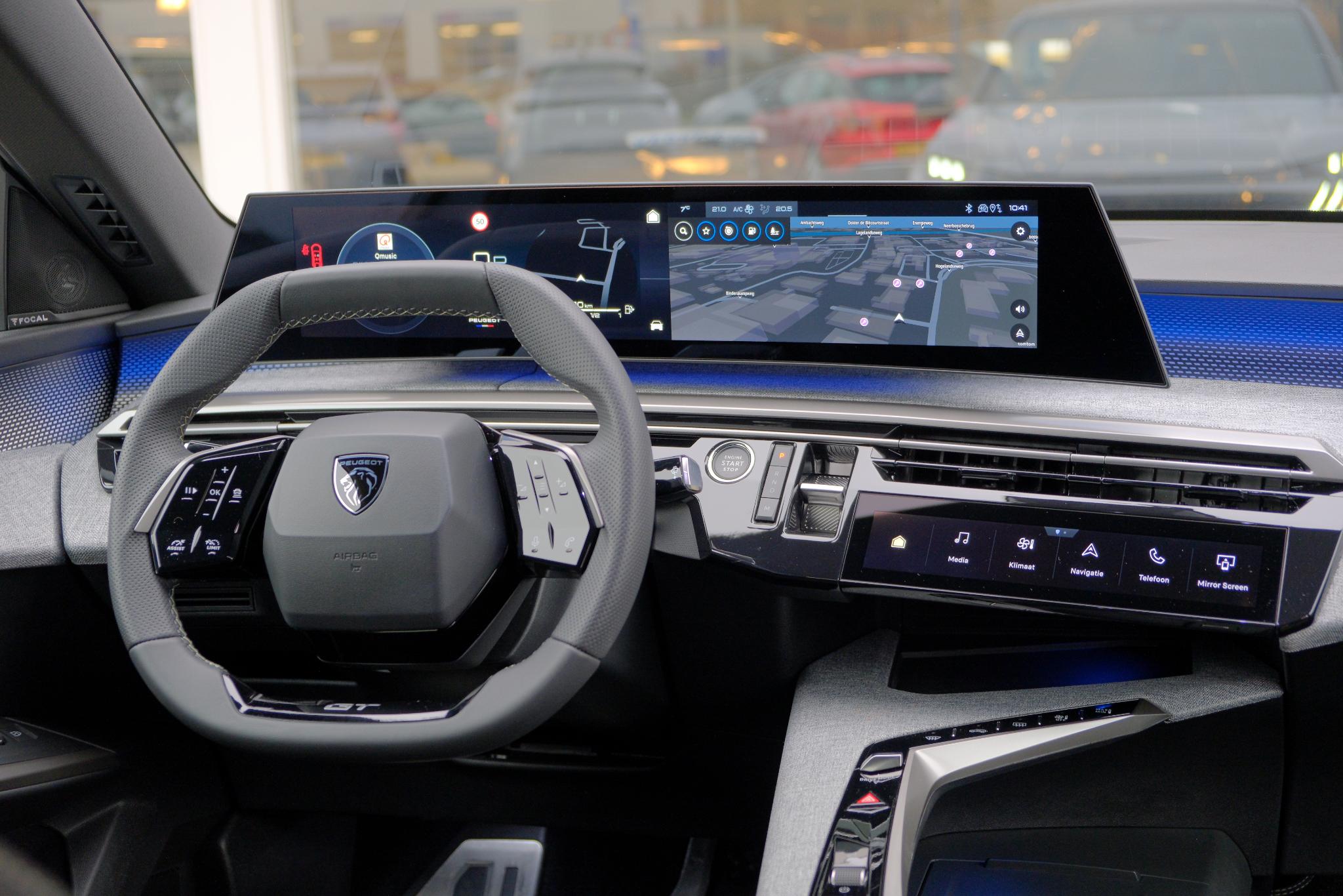 Peugeot 3008 1.2 Hybrid 145pk e-DCS6 GT | Navi | App Connect | Adaptive Cruise | Camera | Panoramadak | FOCAL® Audio | Elektrische Achterklep | Winter Pakket afbeelding 10