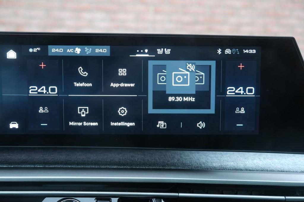 Peugeot 5008 1.2 Hybrid 145pk e-DCS6 GT 7 Persoons | Navi | App Connect | Adaptive Cruise | Panoramadak | Camera | Keyless | Stoelverwarming | Elektrische Achterklep | PDC afbeelding 17