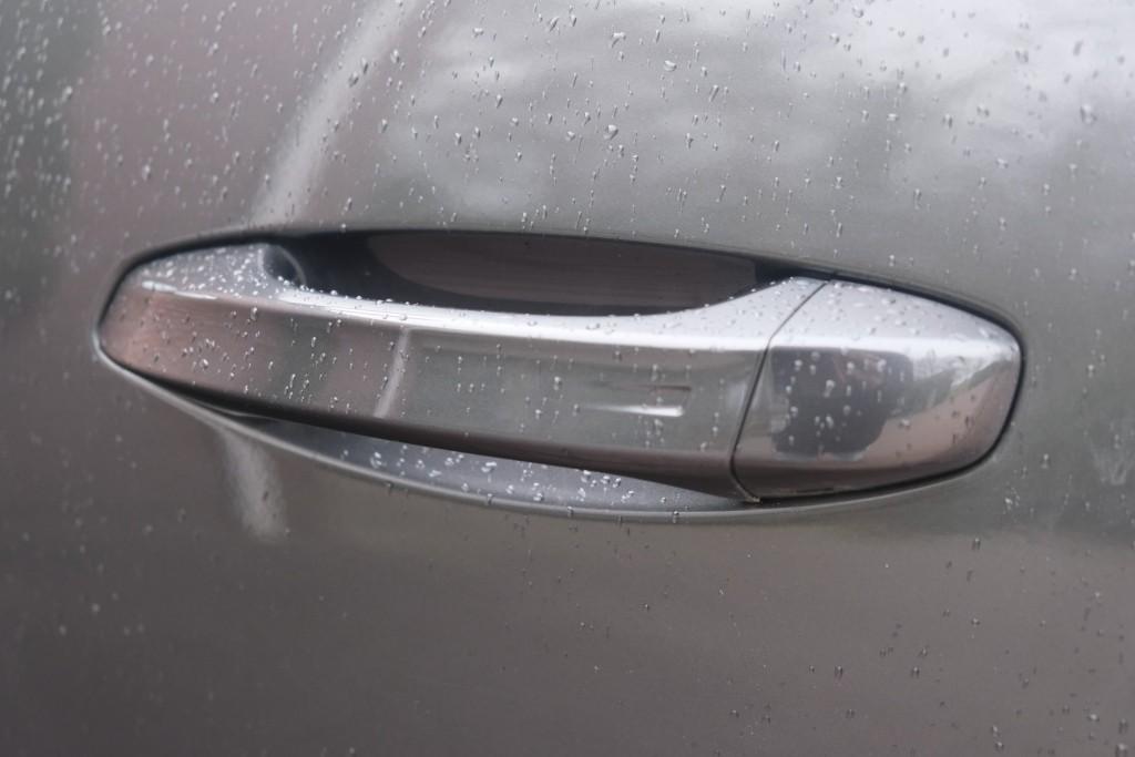 Peugeot 5008 1.2 Hybrid 145pk e-DCS6 GT 7 Persoons | Navi | App Connect | Adaptive Cruise | Panoramadak | Camera | Keyless | Stoelverwarming | Elektrische Achterklep | PDC afbeelding 31