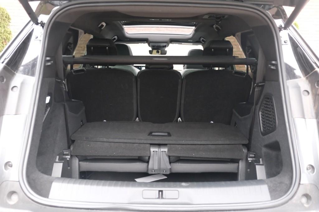 Peugeot 5008 1.2 Hybrid 145pk e-DCS6 GT 7 Persoons | Navi | App Connect | Adaptive Cruise | Panoramadak | Camera | Keyless | Stoelverwarming | Elektrische Achterklep | PDC afbeelding 35