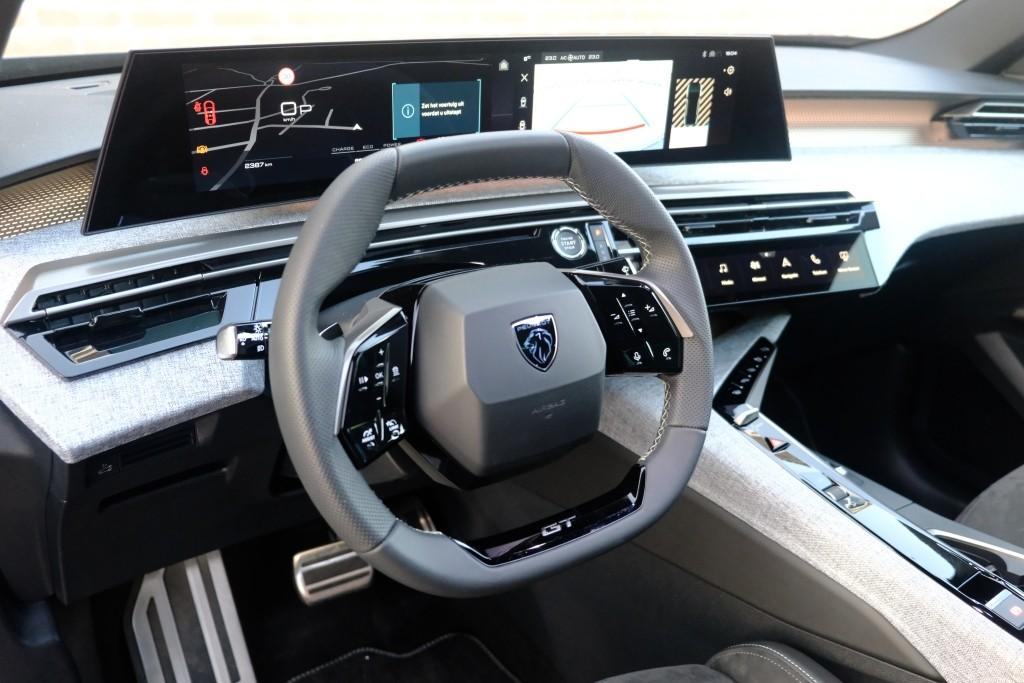 Peugeot 3008 1.2 Hybrid 145pk e-DCS6 GT | Navi | App Connect | Adaptive Cruise | Camera | Panoramadak | FOCAL® Audio | Elektrische Achterklep | Winter Pakket afbeelding 7