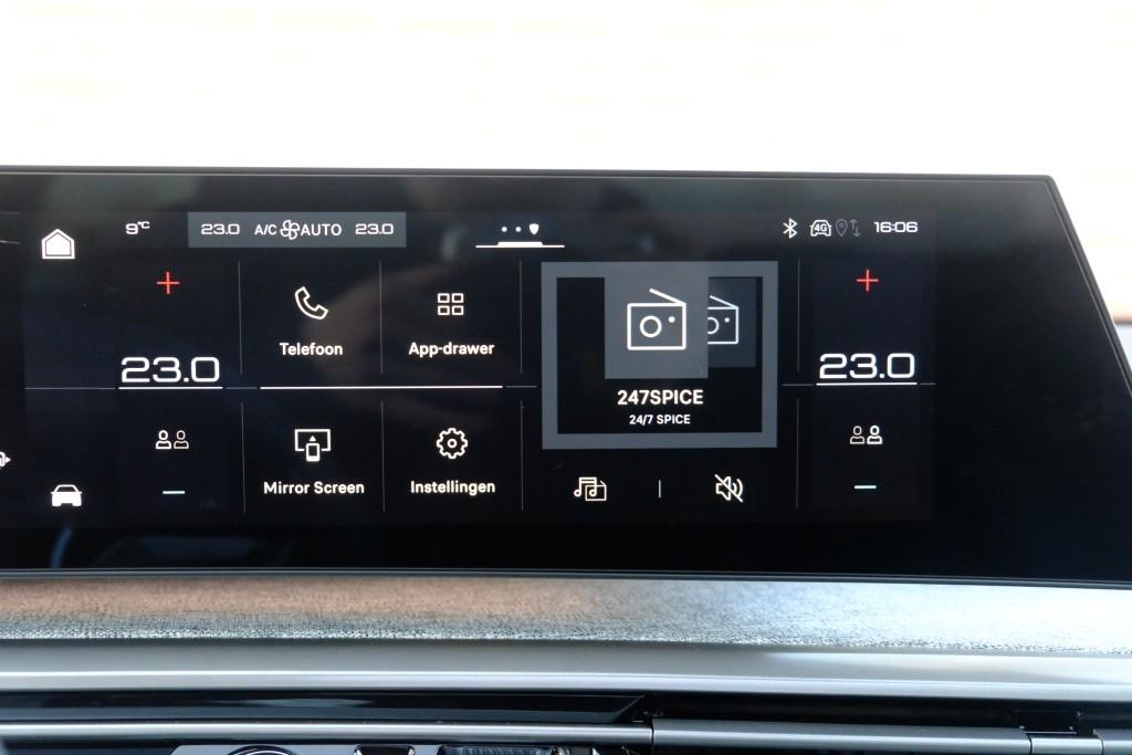 Peugeot 3008 1.2 Hybrid 145pk e-DCS6 GT | Navi | App Connect | Adaptive Cruise | Camera | Panoramadak | FOCAL® Audio | Elektrische Achterklep | Winter Pakket afbeelding 14