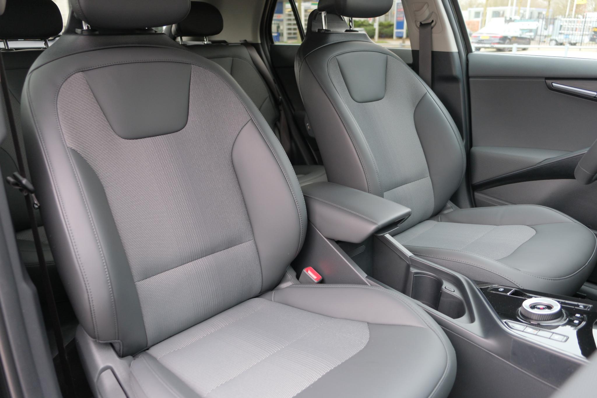 Kia Niro 1.6 GDi PHEV 171pk Aut. DynamicLine | Navi | App Connect | Adaptive Cruise | Keyless | Camera | Elektrische klep | Winter Pakket afbeelding 7