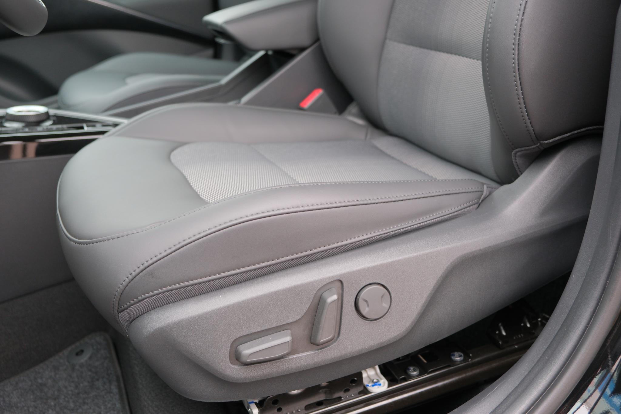 Kia Niro 1.6 GDi PHEV 171pk Aut. DynamicLine | Navi | App Connect | Adaptive Cruise | Keyless | Camera | Elektrische klep | Winter Pakket afbeelding 18