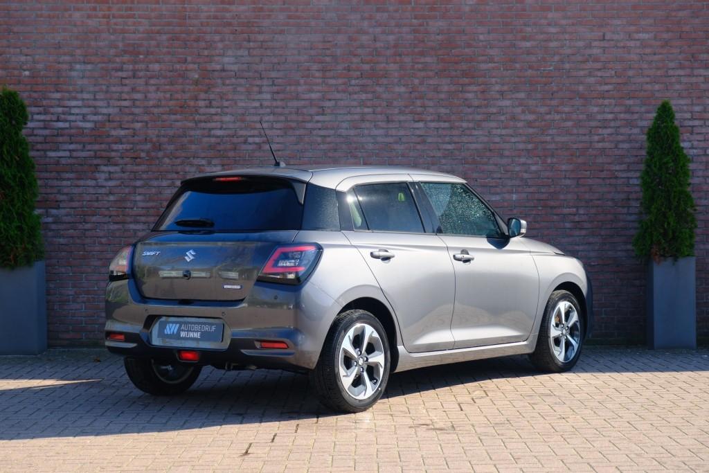 Suzuki Swift 1.2 82pk Style Smart Hybrid | Navi | App Connect | Climate | Adaptive Cruise | Camera | Keyless | Stoelverwarming afbeelding 24