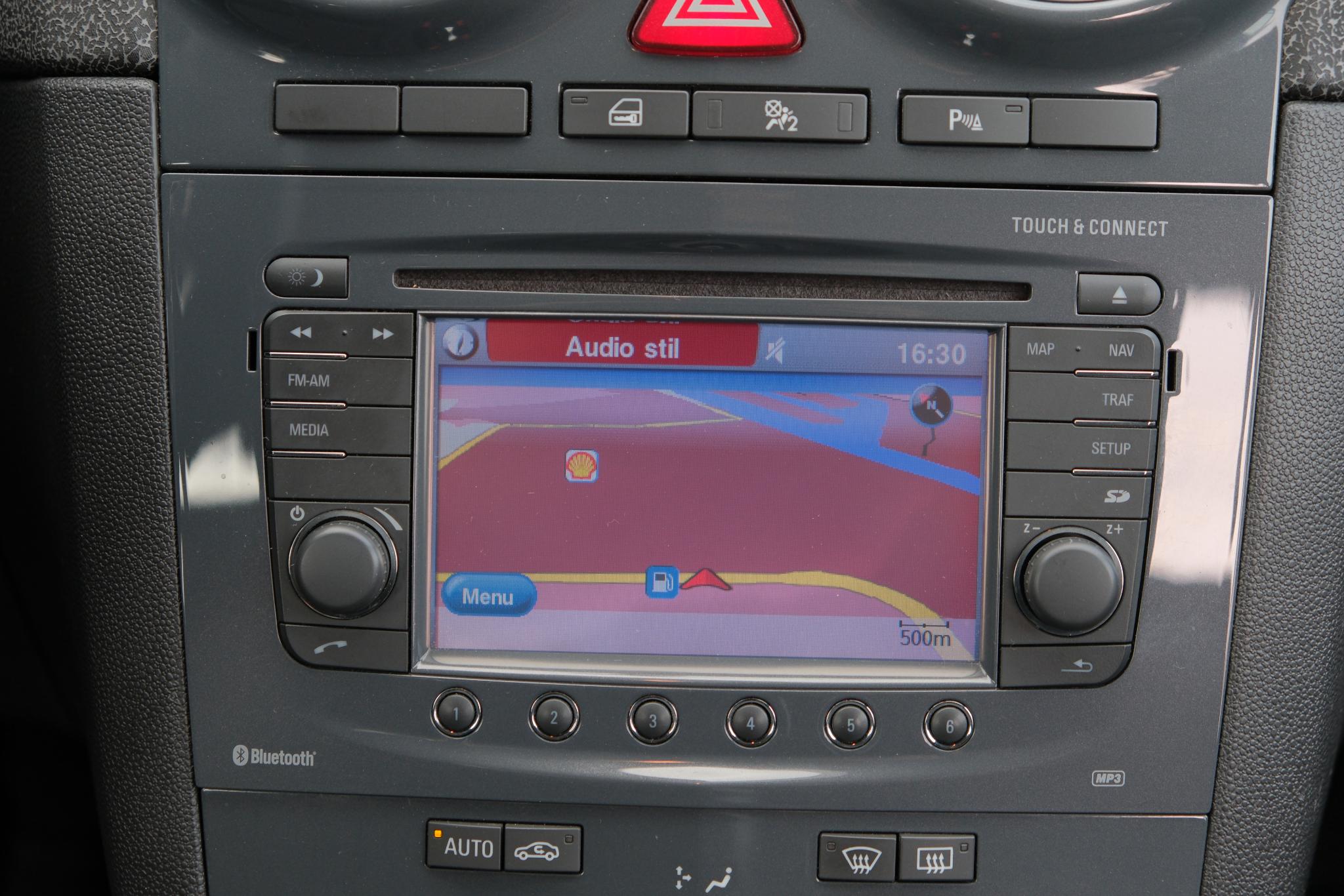 Opel Corsa 1.4-16V 100pk Cosmo | Navi | Cruise | PDC | Climate afbeelding 10