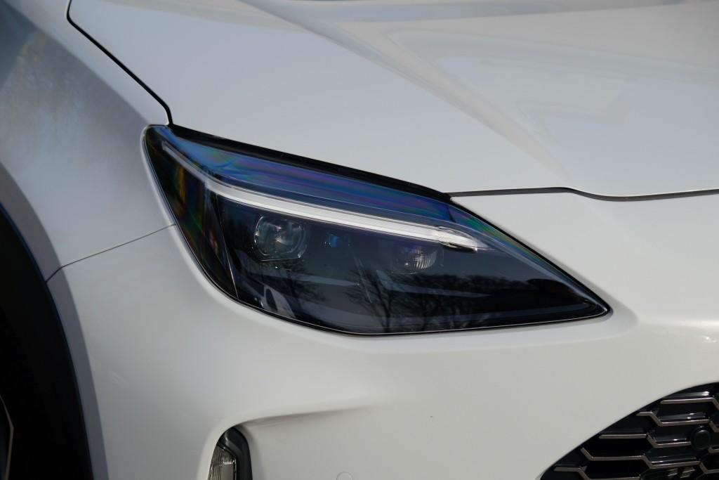 Toyota Yaris Cross 1.5 Hybrid 116pk CVT GR Sport | Navi | App Connect | Adaptive Cruise | Keyless | Camera | JBL | Alcantara/Leer afbeelding 2