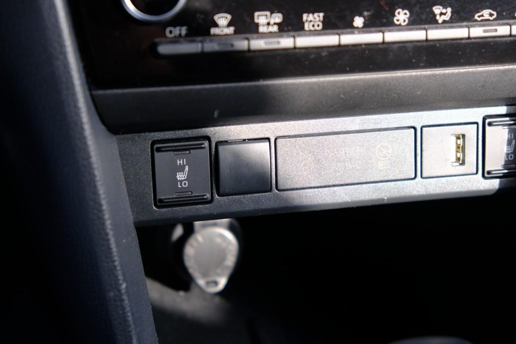 Toyota Yaris Cross 1.5 Hybrid 116pk CVT GR Sport | Navi | App Connect | Adaptive Cruise | Keyless | Camera | JBL | Alcantara/Leer afbeelding 24