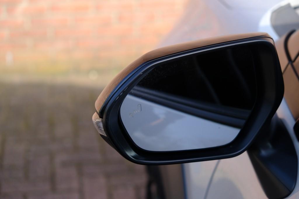 Toyota Yaris Cross 1.5 Hybrid 116pk CVT GR Sport | Navi | App Connect | Adaptive Cruise | Keyless | Camera | JBL | Alcantara/Leer afbeelding 29