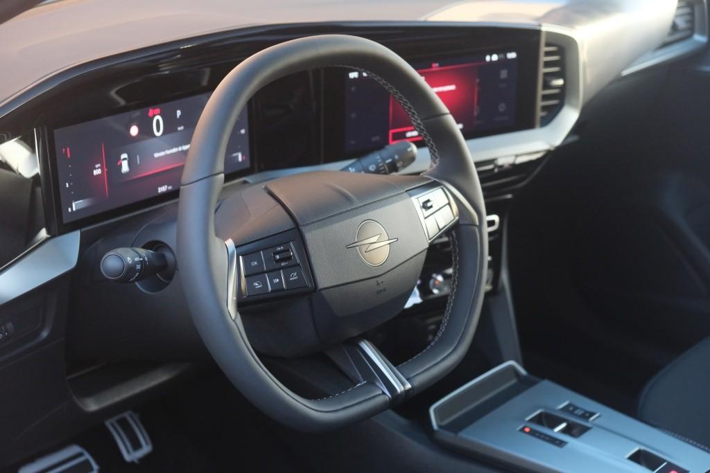 Opel Mokka 1.2 Turbo 130pk EAT8 GS | Nieuw Model ! | App Connect | Camera| Cruise | Massage | Winter Pakket afbeelding 8