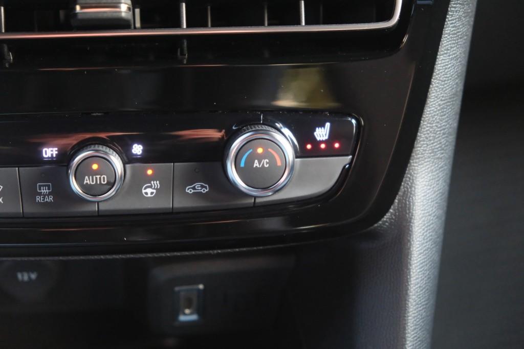 Opel Mokka 1.2 Turbo 130pk EAT8 GS | Nieuw Model ! | App Connect | Camera| Cruise | Massage | Winter Pakket afbeelding 21